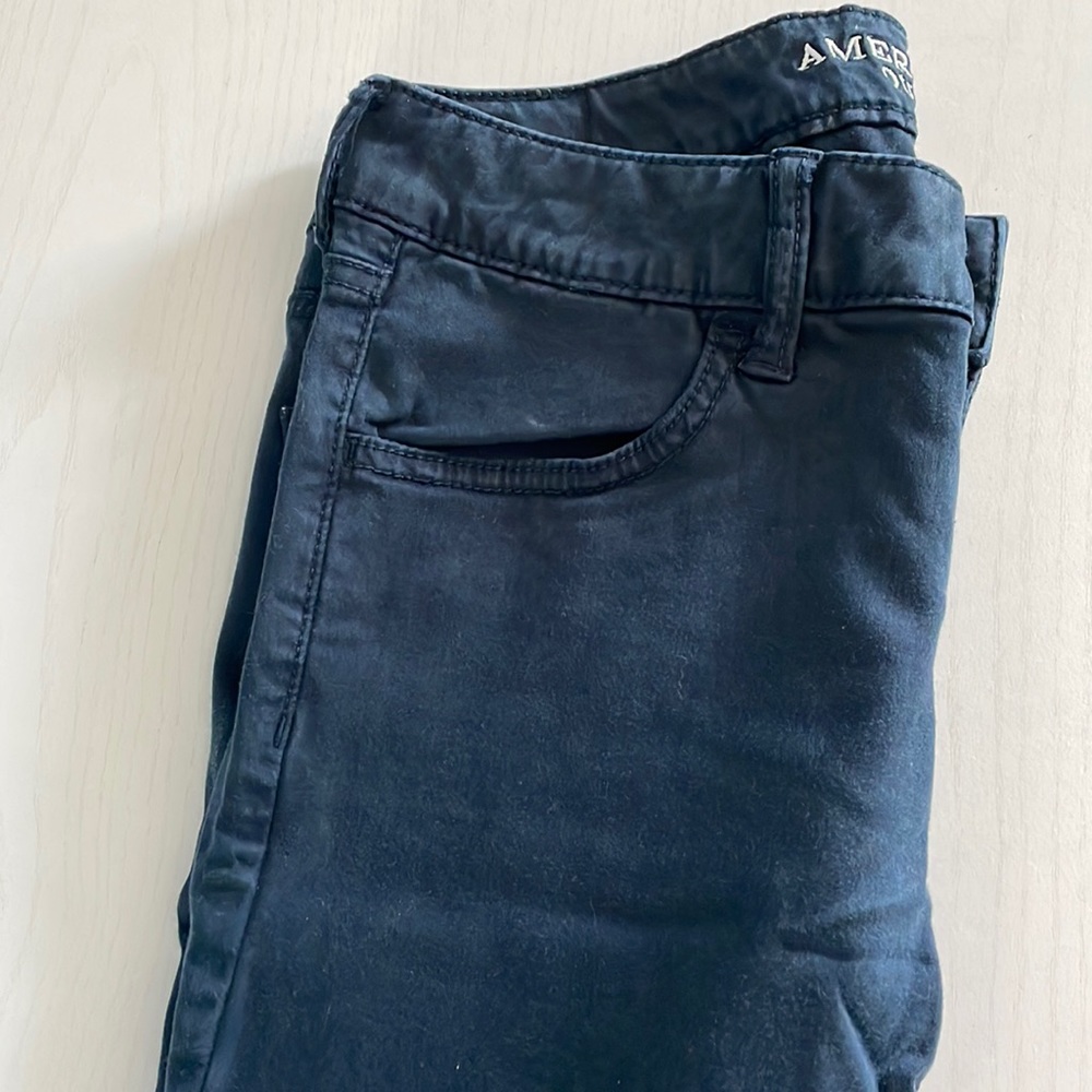 Womens navy blue American Eagle jeans